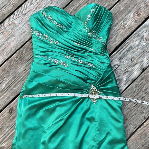 Mori Lee Madeline Gardner lux green gown 5/6 - Picture 10 of 14